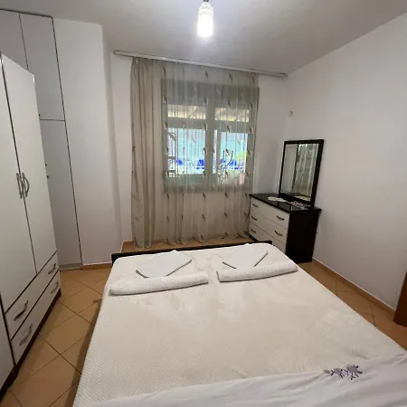 Leonard Apartment