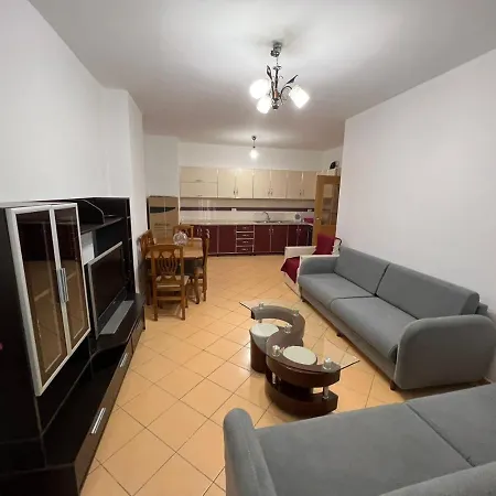 Leonard Lägenhet Tirana